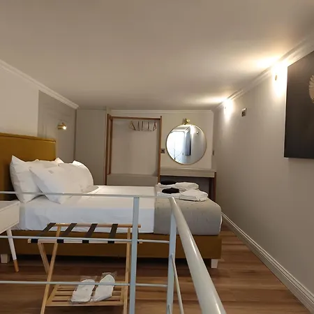 Cevill Loft Apartment Ermoupoli